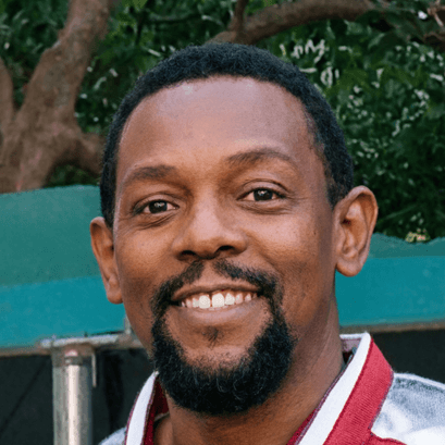 Tochukwu R. Ezeokafor (Trae Zeeofor)